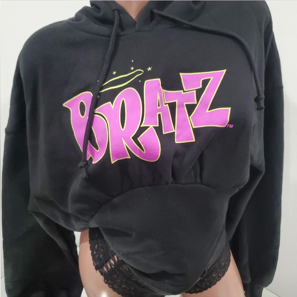 Bratz Crop Hoodie/Early 2000s